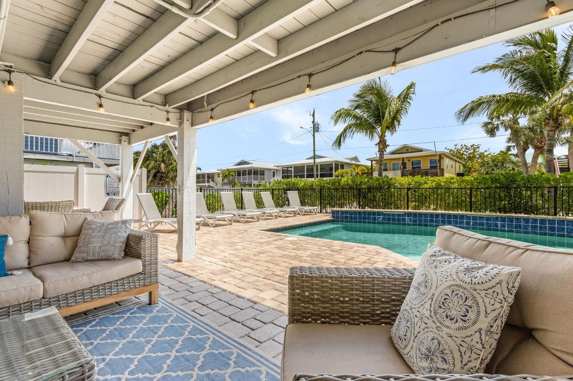 Shells N Sunshine! Getaway Destination Just Minutes From The White Sandy Beaches Of Fort Myers! Home Fort Myers Beach Exterior photo